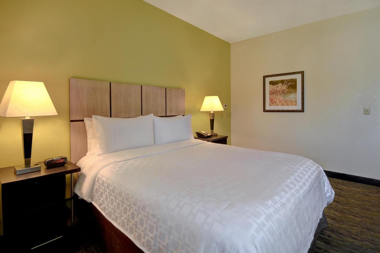 Candlewood By Ihg Carrollton